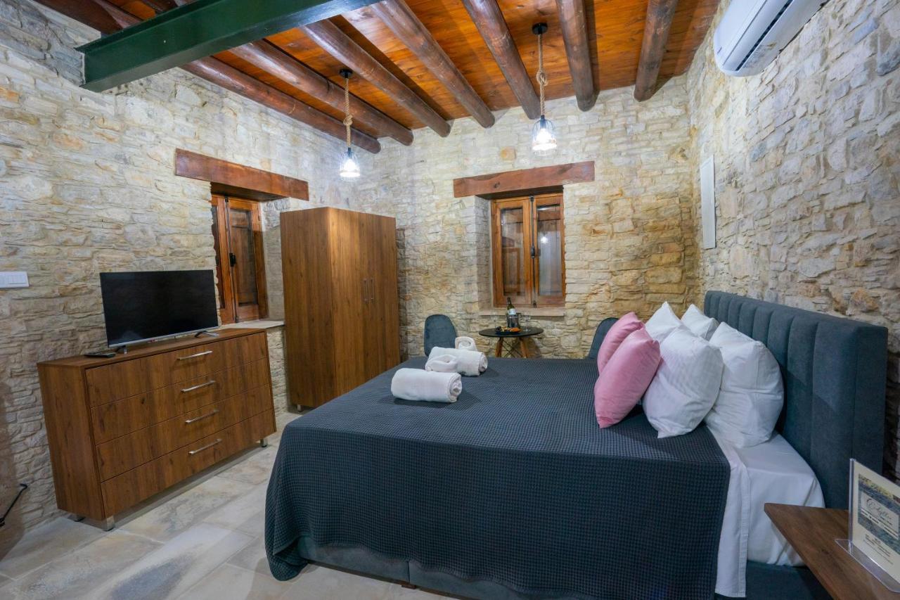 Eidyllio Luxury Suites Омодос Екстер'єр фото